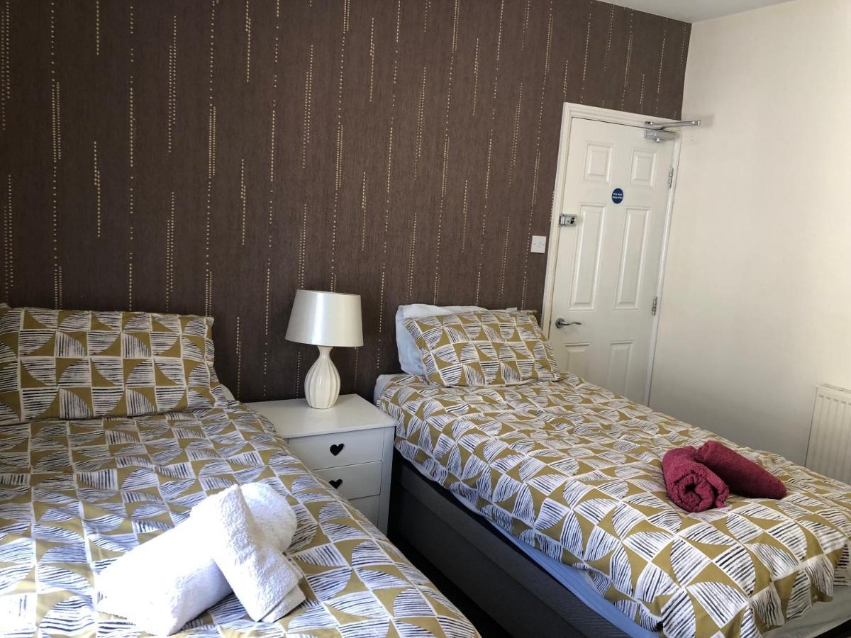 Comfortable Home, Town Centre, Free Parking,Multiple Rooms Cheltenham Dış mekan fotoğraf